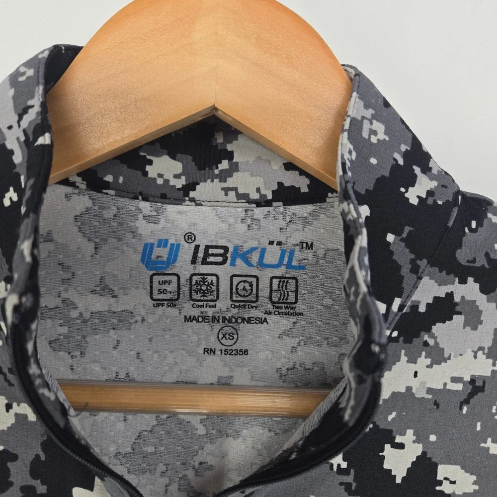 IBKUL Quarter Zip Pullover Womens XS Grey Digital Camo IceFil Sun Shirt Golf NEW